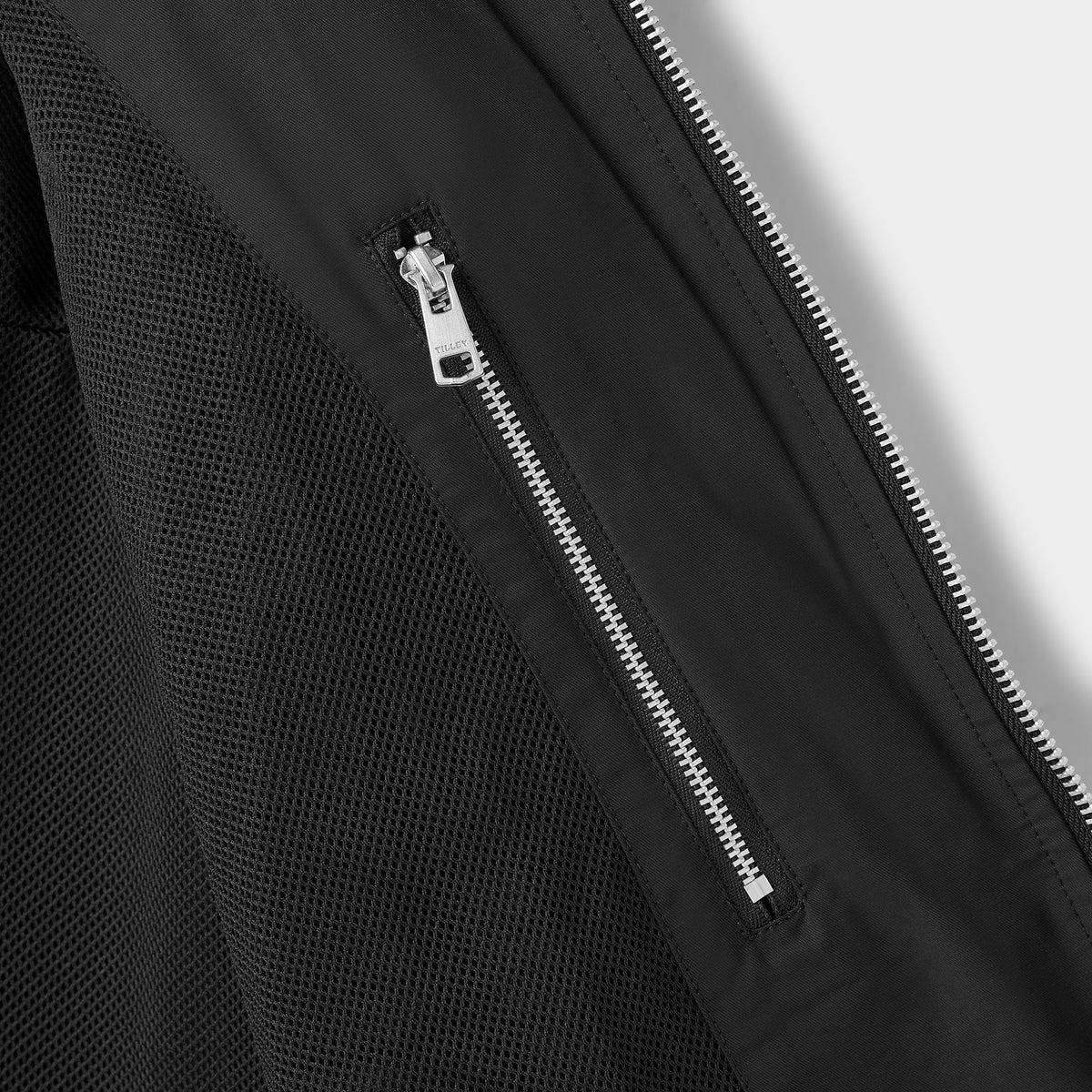Tilley Tech Travel Zip 外套｜戶外運動及日常生活 | 海外代購-戶外服飾-FIT MART 香港智能健康及運動生活用品專門店：筋膜槍、瑜伽輔助工具、智能健身設備