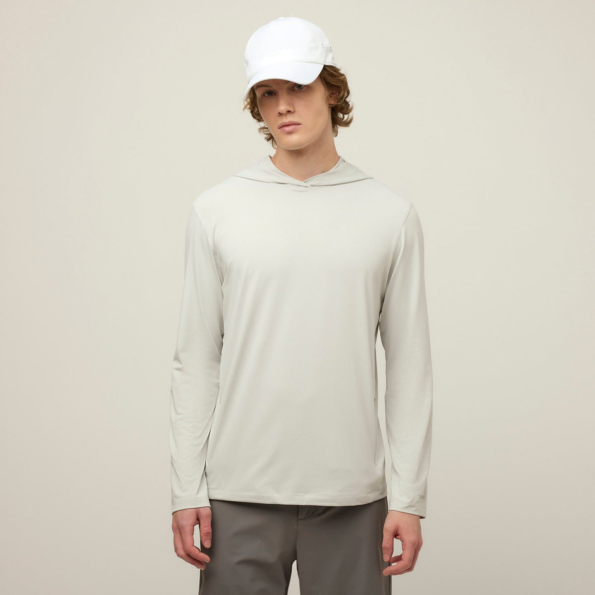 Tilley 輕量 UPF Shade 連帽衛衣｜戶外運動及日常生活 | 海外代購-戶外服飾-FIT MART 香港智能健康及運動生活用品專門店：筋膜槍、瑜伽輔助工具、智能健身設備