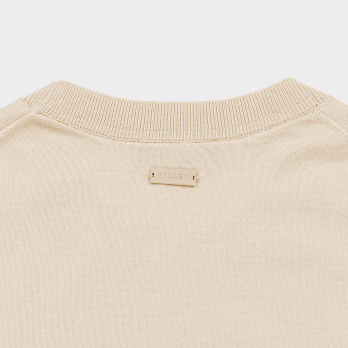 Tilley Extrafine 輕量 圓領｜戶外運動及日常生活 | 海外代購-戶外服飾-FIT MART 香港智能健康及運動生活用品專門店：筋膜槍、瑜伽輔助工具、智能健身設備