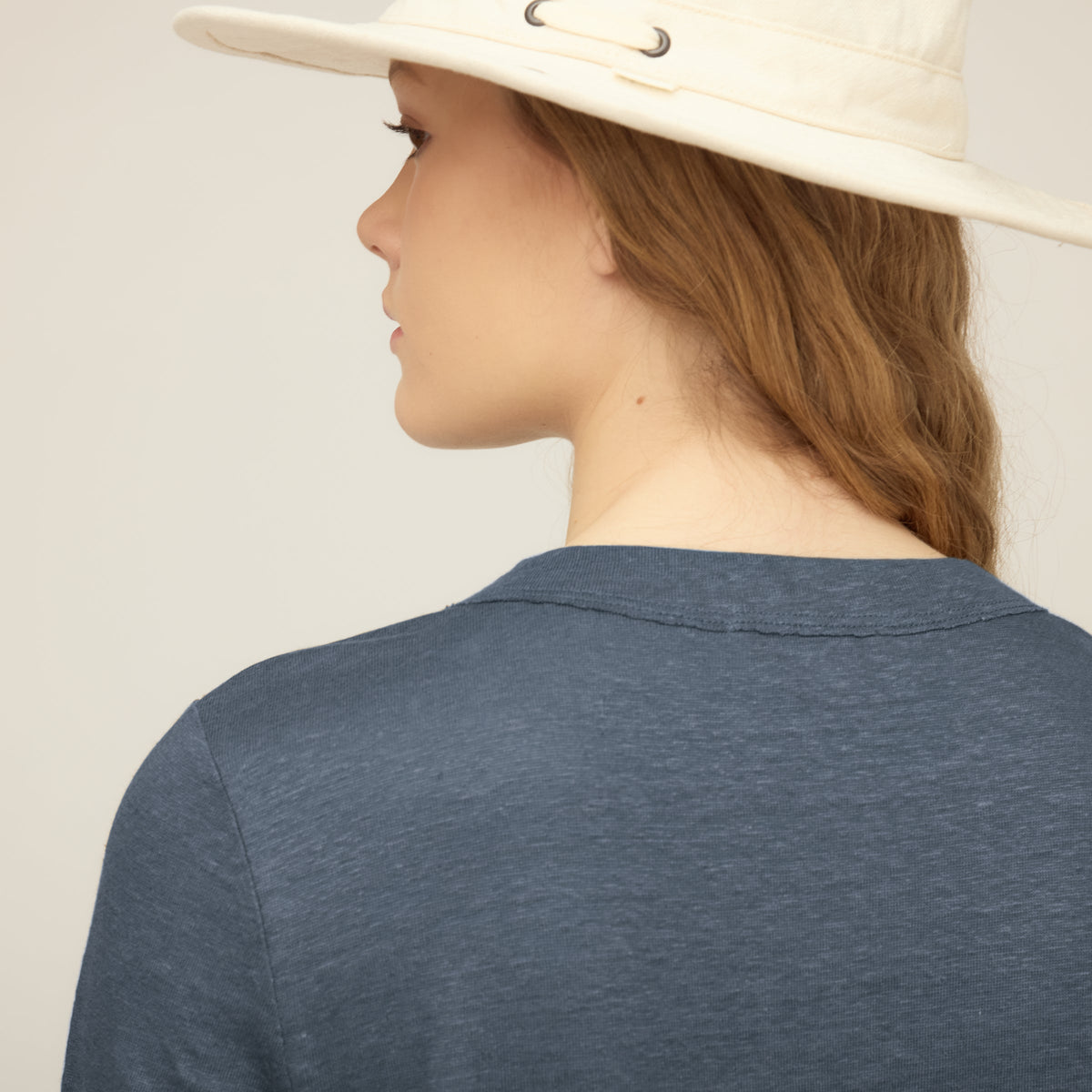Tilley 亞麻 Jersey Elbow Length T 恤｜戶外運動及日常生活 | 海外代購-戶外服飾-FIT MART 香港智能健康及運動生活用品專門店：筋膜槍、瑜伽輔助工具、智能健身設備