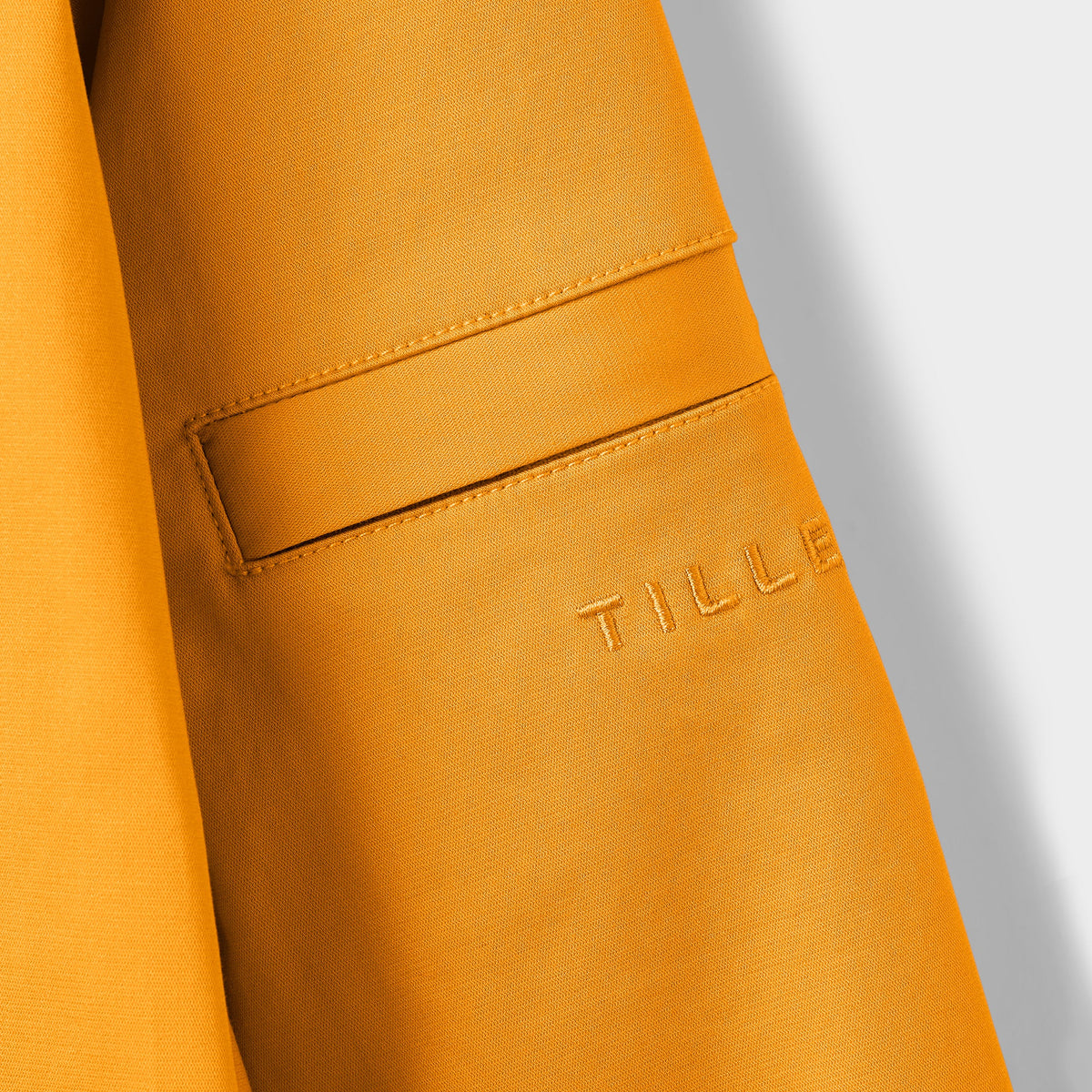 Tilley L/S Utility 恤衫｜戶外運動及日常生活 | 海外代購-戶外服飾-FIT MART 香港智能健康及運動生活用品專門店：筋膜槍、瑜伽輔助工具、智能健身設備