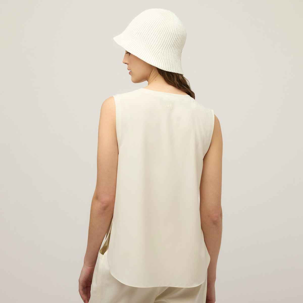 Tilley Tech Slk Tank 上衣｜戶外運動及日常生活 | 海外代購-戶外服飾-FIT MART 香港智能健康及運動生活用品專門店：筋膜槍、瑜伽輔助工具、智能健身設備