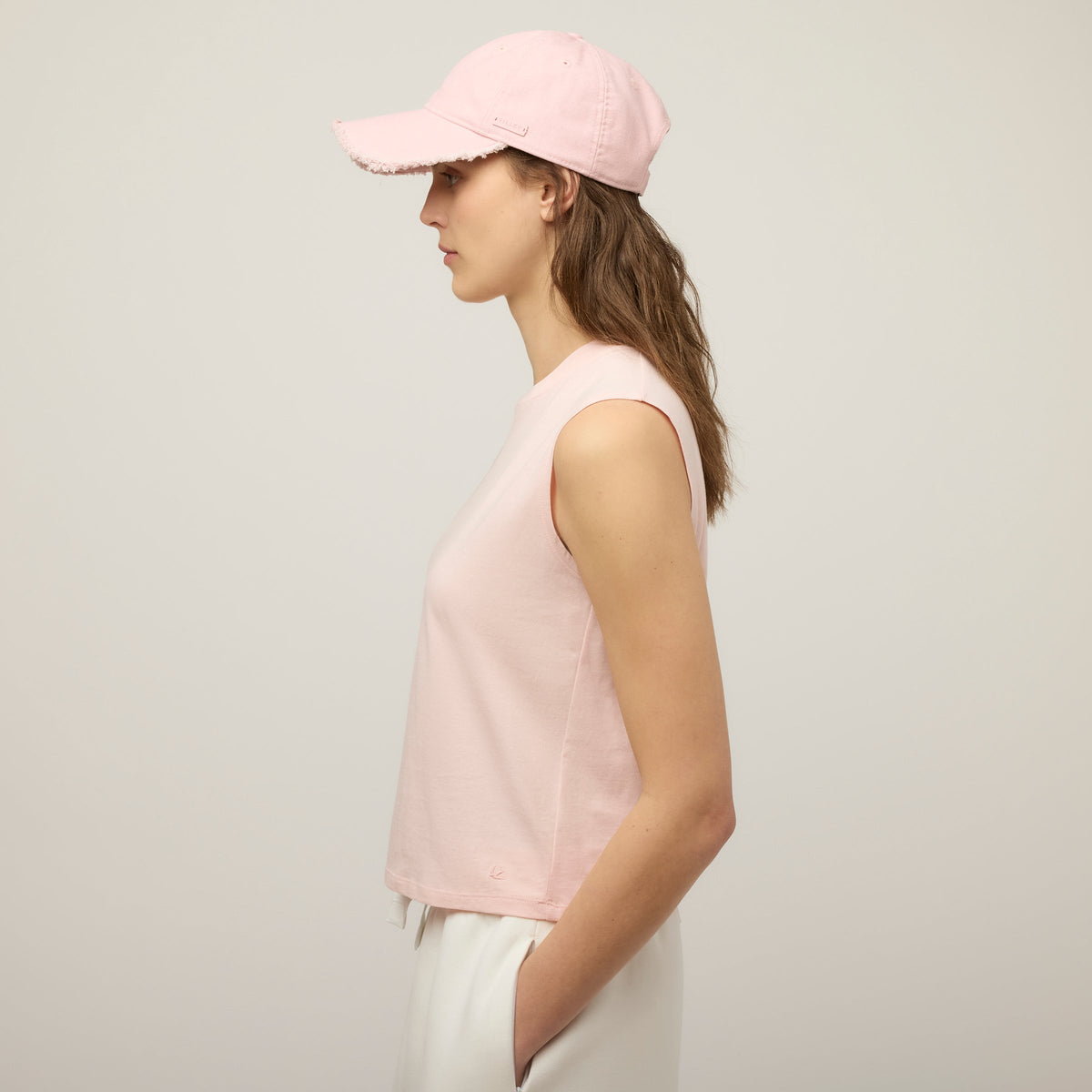 Tilley 輕量 Muscle Tank｜戶外運動及日常生活 | 海外代購-戶外服飾-FIT MART 香港智能健康及運動生活用品專門店：筋膜槍、瑜伽輔助工具、智能健身設備