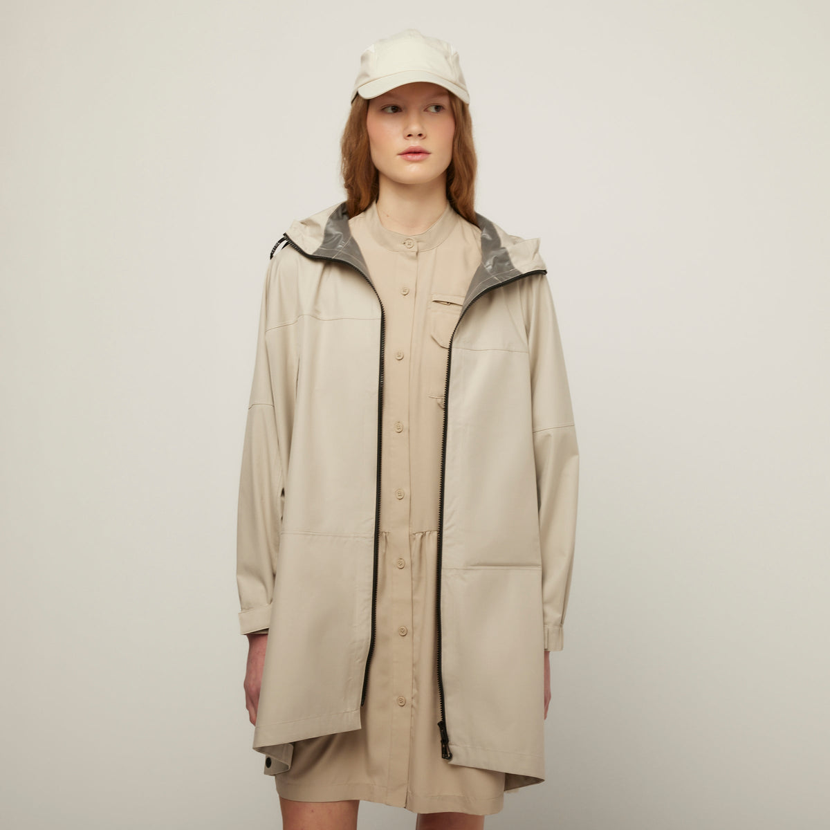 Tilley 防雨 可摺疊收納 Poncho｜戶外運動及日常生活 | 海外代購-戶外服飾-FIT MART 香港智能健康及運動生活用品專門店：筋膜槍、瑜伽輔助工具、智能健身設備