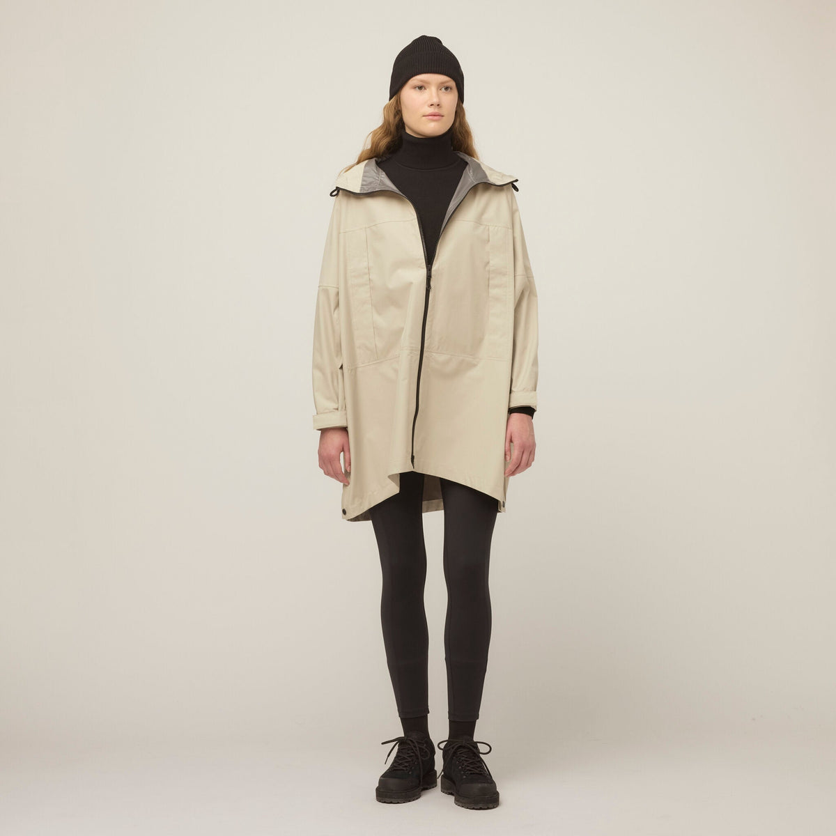 Tilley 防雨 可摺疊收納 Poncho｜戶外運動及日常生活 | 海外代購-戶外服飾-FIT MART 香港智能健康及運動生活用品專門店：筋膜槍、瑜伽輔助工具、智能健身設備
