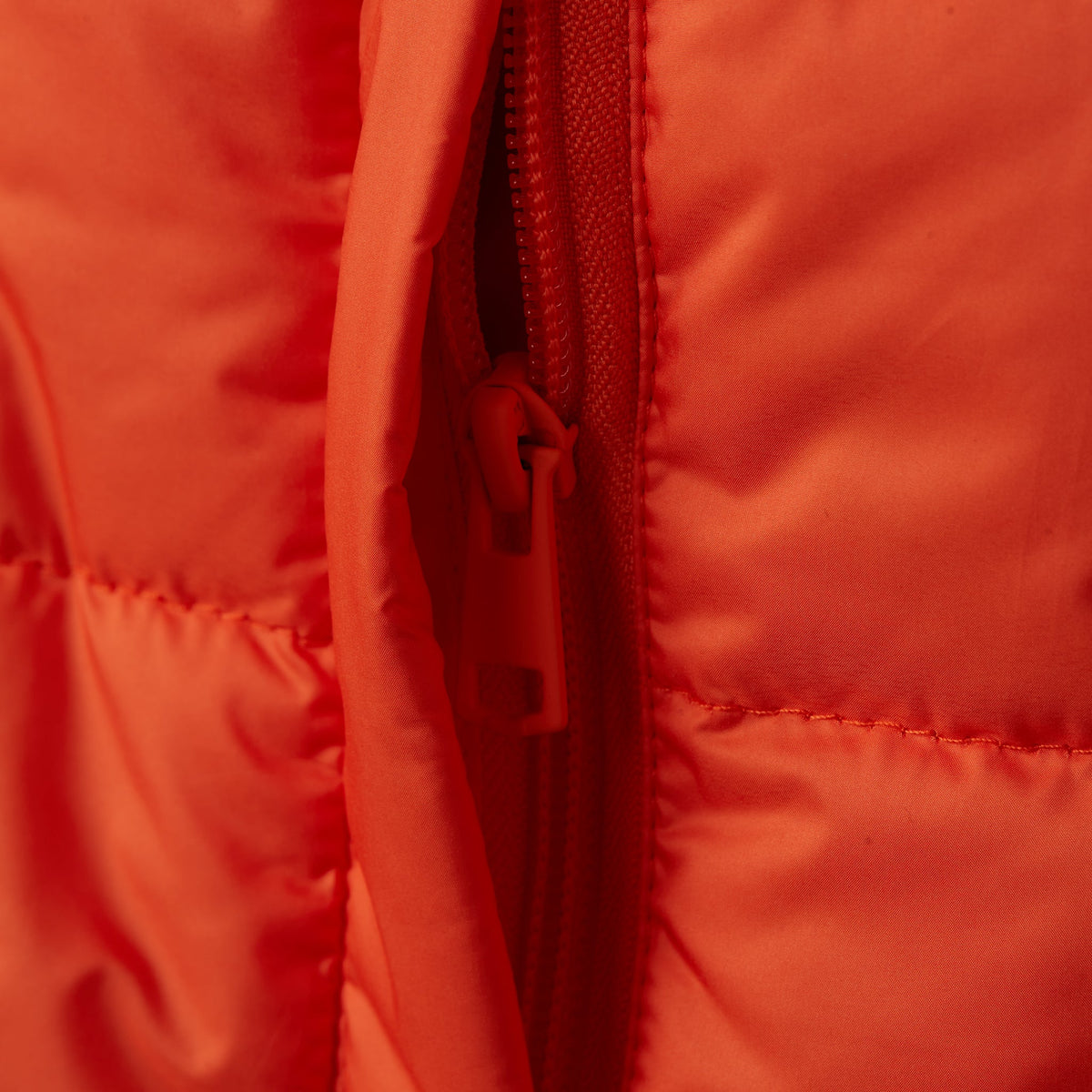 Tilley 可摺疊收納 Quilted Anorak｜戶外運動及日常生活 | 海外代購-戶外服飾-FIT MART 香港智能健康及運動生活用品專門店：筋膜槍、瑜伽輔助工具、智能健身設備