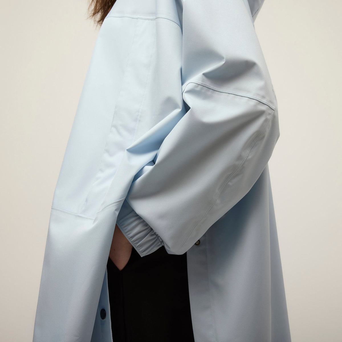 Tilley 防雨 可摺疊收納 Poncho｜戶外運動及日常生活 | 海外代購-戶外服飾-FIT MART 香港智能健康及運動生活用品專門店：筋膜槍、瑜伽輔助工具、智能健身設備