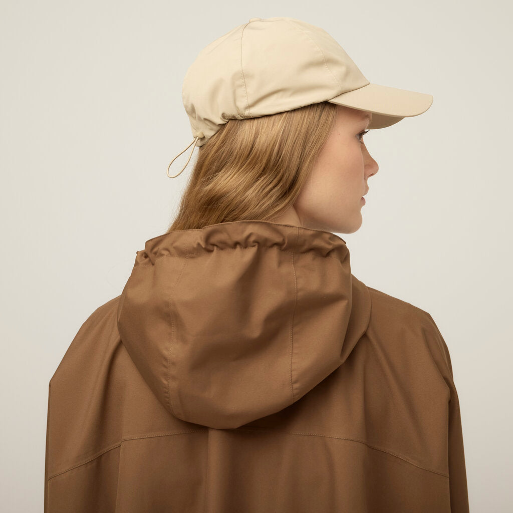 Tilley 防雨 可摺疊收納 Poncho｜戶外運動及日常生活 | 海外代購-戶外服飾-FIT MART 香港智能健康及運動生活用品專門店：筋膜槍、瑜伽輔助工具、智能健身設備