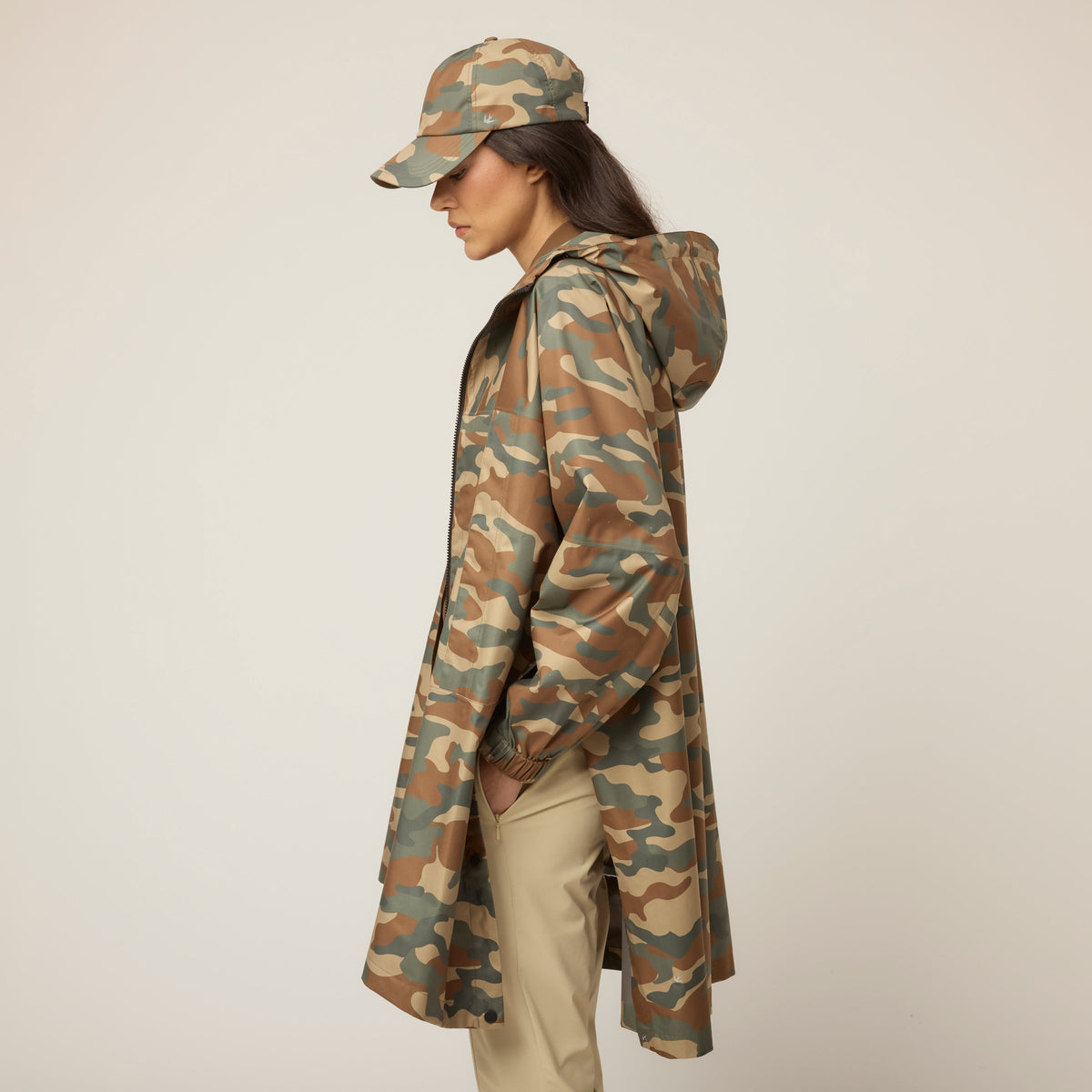 Tilley 防雨 可摺疊收納 Poncho｜戶外運動及日常生活 | 海外代購-戶外服飾-FIT MART 香港智能健康及運動生活用品專門店：筋膜槍、瑜伽輔助工具、智能健身設備