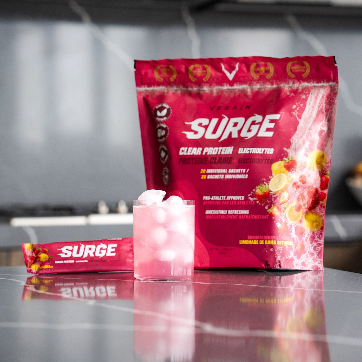 VEGAIN SURGE 透明蛋白電解質沖劑 夏日莓果檸檬味 (15g x 20包) 產品圖片 4－Fitmart 加拿大直送健康選品