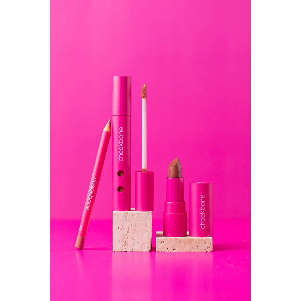 Cheekbone Beauty Essentials Lip 三件套裝｜日常生活及個人護理 | 海外代購-彩妝用品-FIT MART 香港智能健康及運動生活用品專門店：筋膜槍、瑜伽輔助工具、智能健身設備