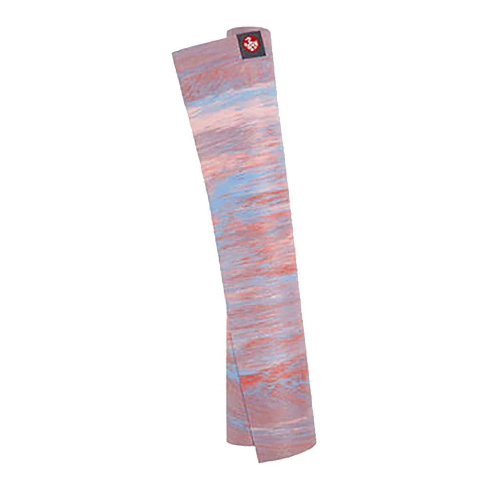 Manduka eKO Superlite超薄可摺疊天然橡膠瑜伽墊 (1.5mm厚｜粉紅大理石)-瑜伽用品-FIT MART 香港智能健康及運動生活用品專門店：筋膜槍、瑜伽輔助工具、智能健身設備
